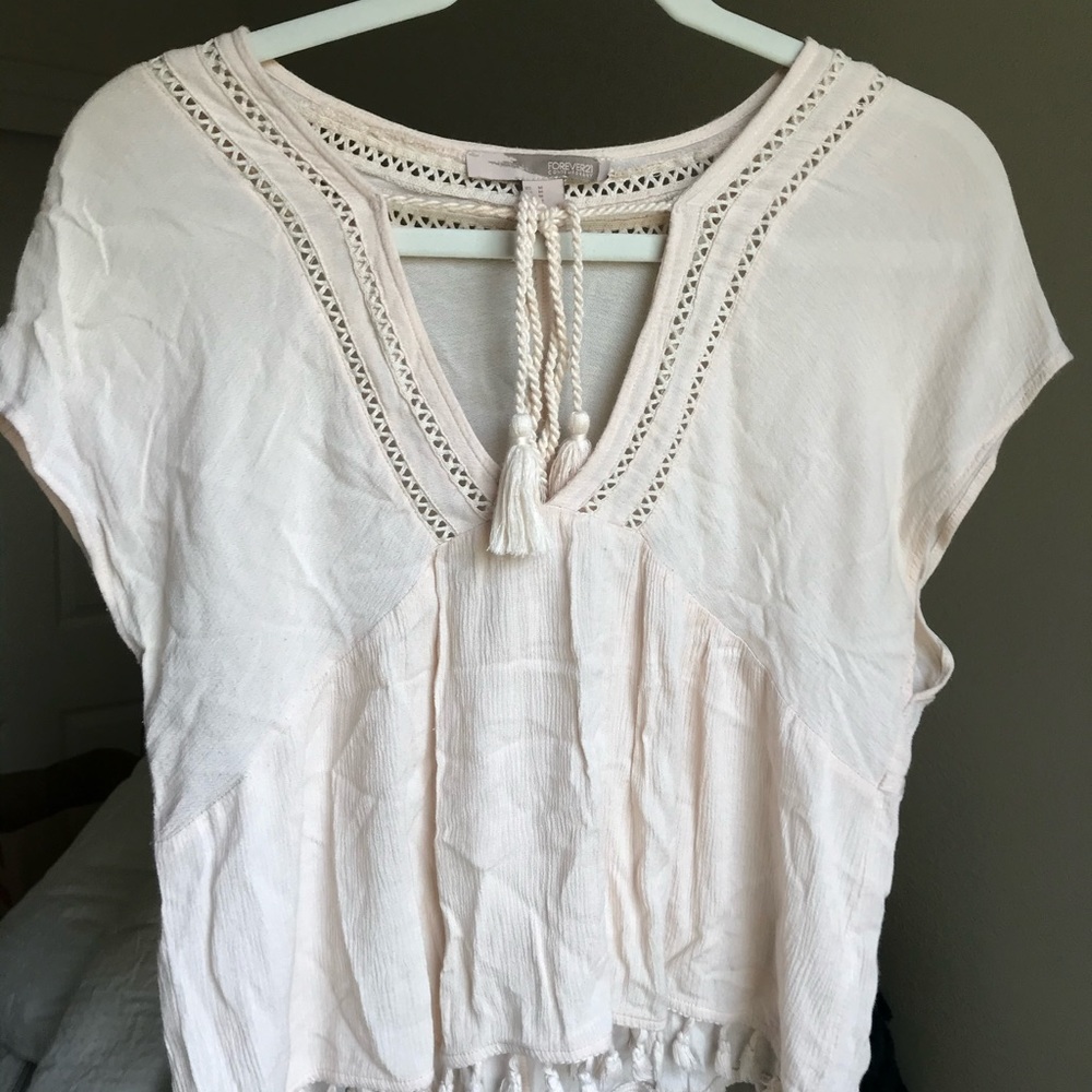 Cropped light pink/cream blouse